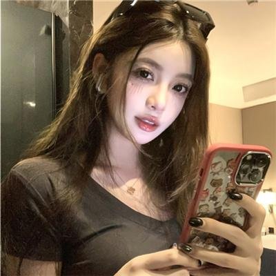 眼里余光都是你